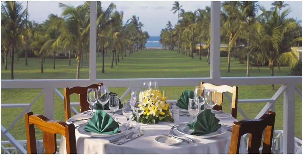 Nisbet Plantation Beach Club Newcastle Village